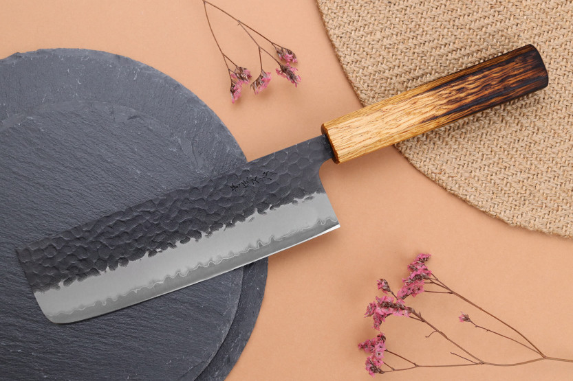 Yuzo Negro AS roble quemado 16,5cm cuchillo nakiri japonés hecho a mano