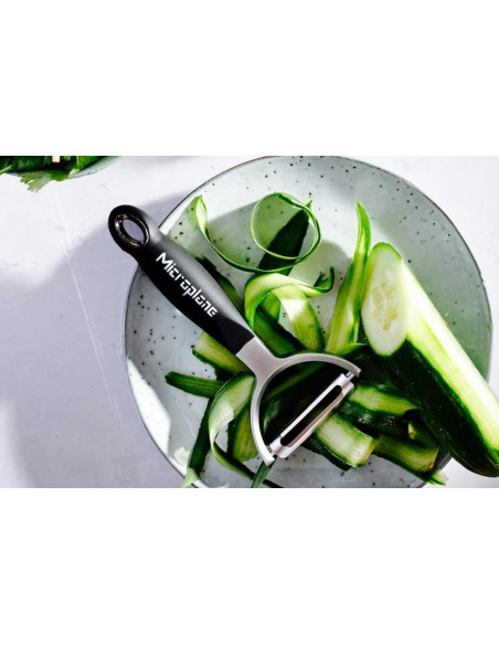 Microplane peeler stainless steel straight blade