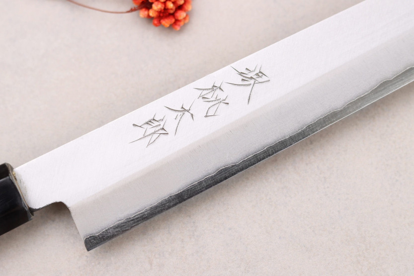 Momotaro Ginsan 24 cm sujihiki kiritsuke japansk håndlavet kniv med magnolia-håndtag
