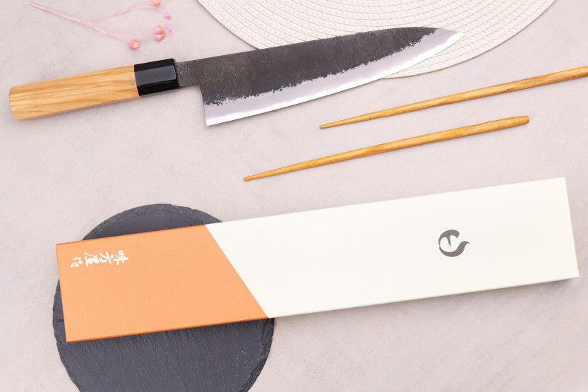 Faca de chef japonesa artesanal de 21 cm Hinoura Mutsumi Ajikataya Preto Nashiji