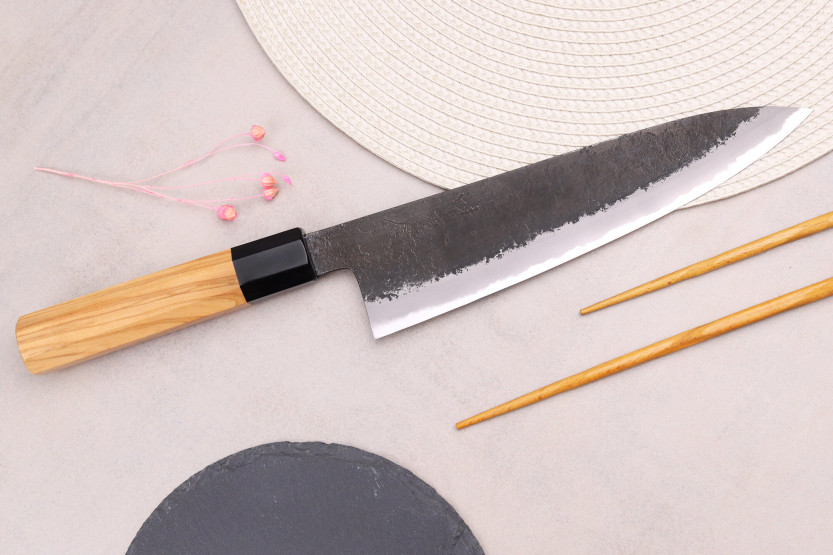 21 cm Hinoura Mutsumi Ajikataya Sort Nashiji Japansk håndlavet kokkekniv