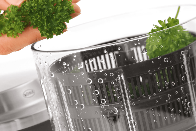 Picadora mecánica Rosle Multi-Cut con cuchillas desmontables y accesorios