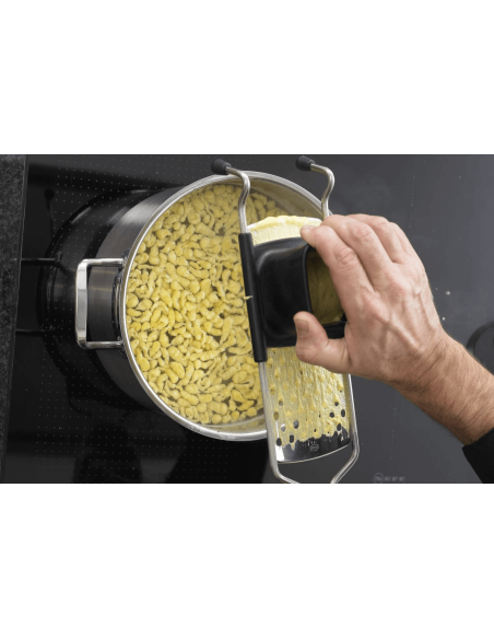 Placa de spätzle em aço inoxidável Rösle