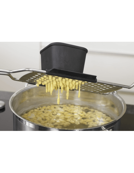 Placa de spätzle em aço inoxidável Rösle