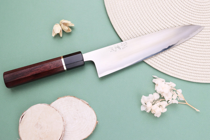 Faca de chef tradicional japonesa polida Toshihiro Wakui Shirogami 2 San Maï de 21 cm