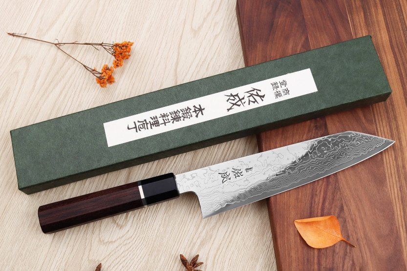 Kockkniv kiritsuke 21cm japansk handgjord Sukenari SG2 damaskus