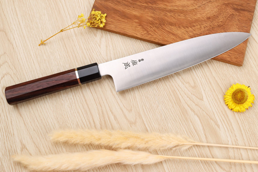 24cm Sukenari SG2 San Maï käsintehty japanilainen kokkiveitsi ruusupuinen kahva