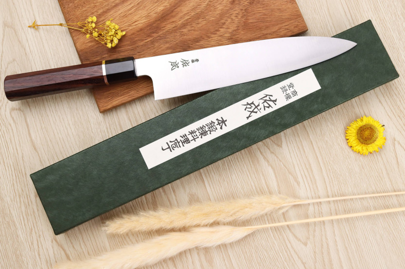 24 cm Sukenari SG2 San Maï håndlaget japansk kokkekniv med håndtak i rosentre