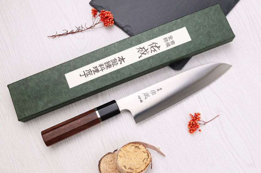 19,5 cm Sukenari HAP40 San Maï Japansk santokukniv med håndtag i palisander