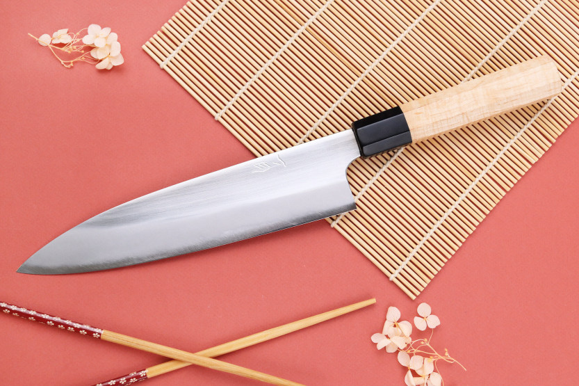 21cm Naoki Mazaki Shirogami 2 San Maï handgjord japansk kockkniv med lagerhäggskaft