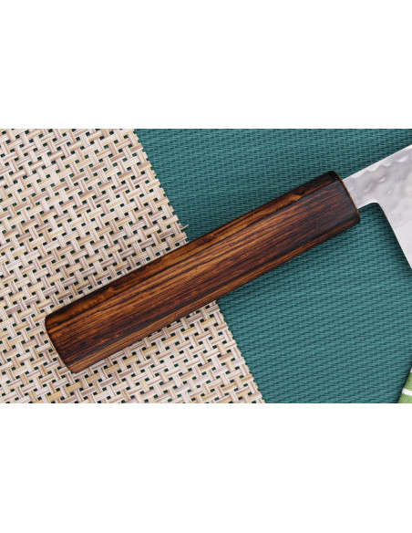 16,5cm Masutani handgemaakt Japans santoku mes met gehamerd eikenhouten handvat