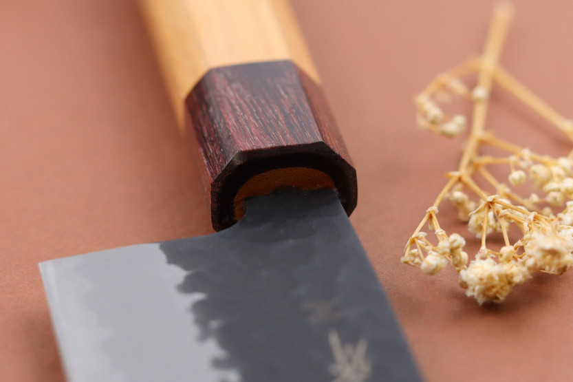 Sakai Takayuki AS 16,5 cm japansk santokukniv, smedet