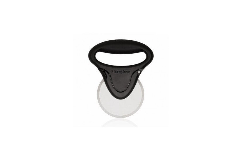 Microplane EASY PREP Rueda de pizza mango ergonómico negro