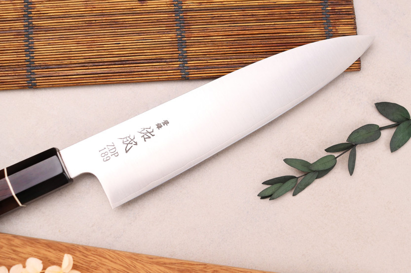 Kochmesser 21cm japanisch handgefertigt Sukenari ZDP-189 San Maï Griff aus Ebenholz