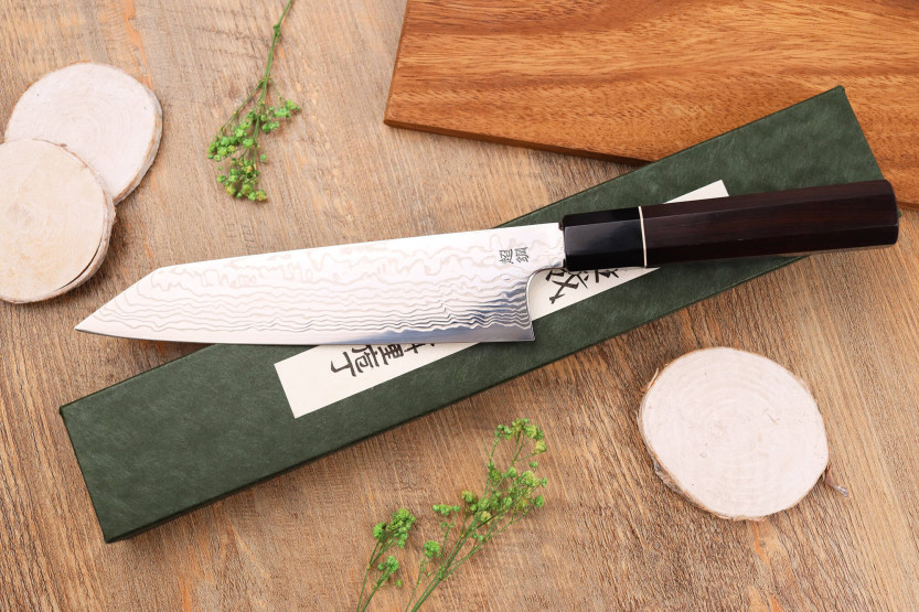 21cm Sukenari ZDP-189 damascus eebenpuu kahva Kiritsuke veitsi, käsintehty Japanissa