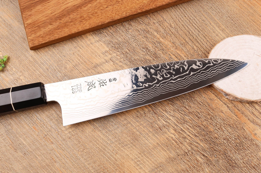 ZDP-189 damasco mango de ébano 21cm Sukenari cuchillo de cocinero tradicional japonés