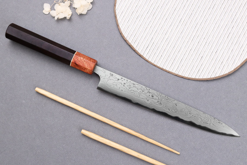 Japans sujihiki mes 21cm Toshihiro Wakui Aogami 2 gelamineerd damast