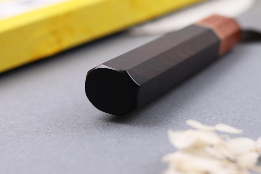 faca santoku 16,5cm Toshihiro Wakui Aogami 2 com laminado damasco, feita à mão no Japão