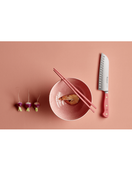 faca santoku forjada Wusthof Classic Colour Coral Peach com lâmina com convinhas17 cm