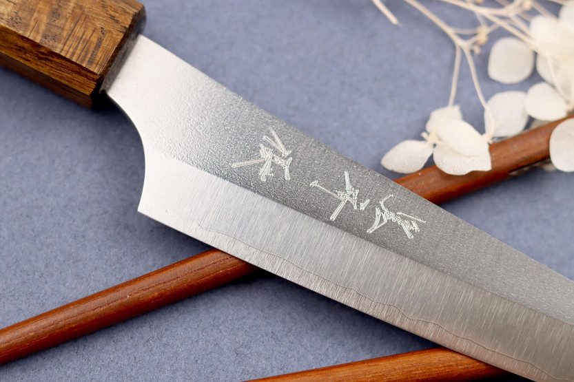 Yu Kurosaki Gekko San Maï 13cm Faca universal japonesa artesanal
