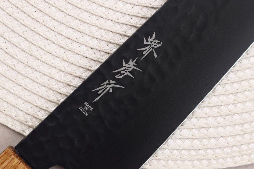 Sakai Takayuki Kurokage Cuchillo de cocinero japonés de 24 cm con mango de roble quemado