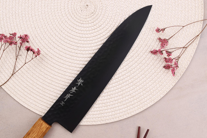 Sakai Takayuki Kurokage Faca de chef japonesa de 24 cm com cabo de carvalho queimado
