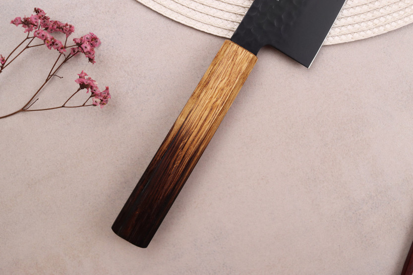 Sakai Takayuki Kurokage Faca de chef japonesa de 24 cm com cabo de carvalho queimado