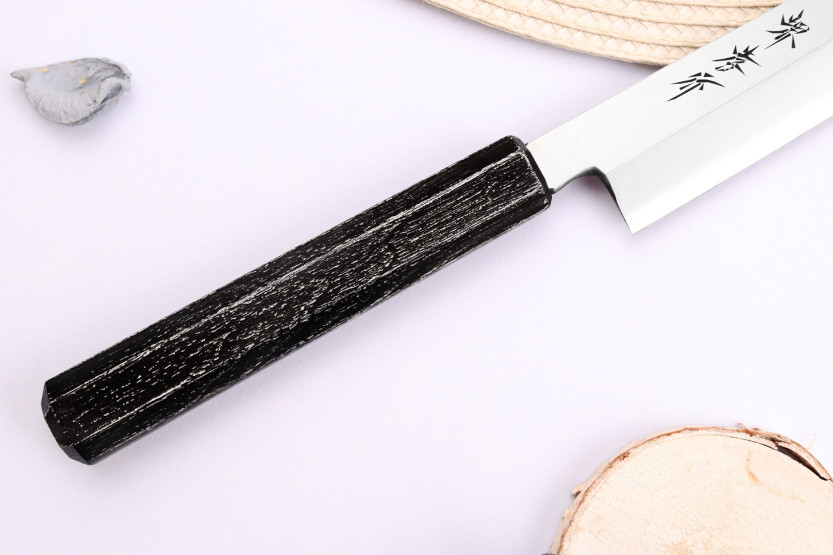 Sakai Takayuki Nanairo 21 cm japansk Yanagiba-kniv ABS-lakeret resin-håndtag