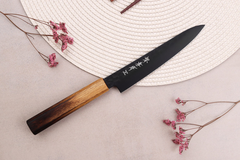 Sakai Takayuki Kurokage 15cm Japanilainen yleispuukko Palanut tammi kahva