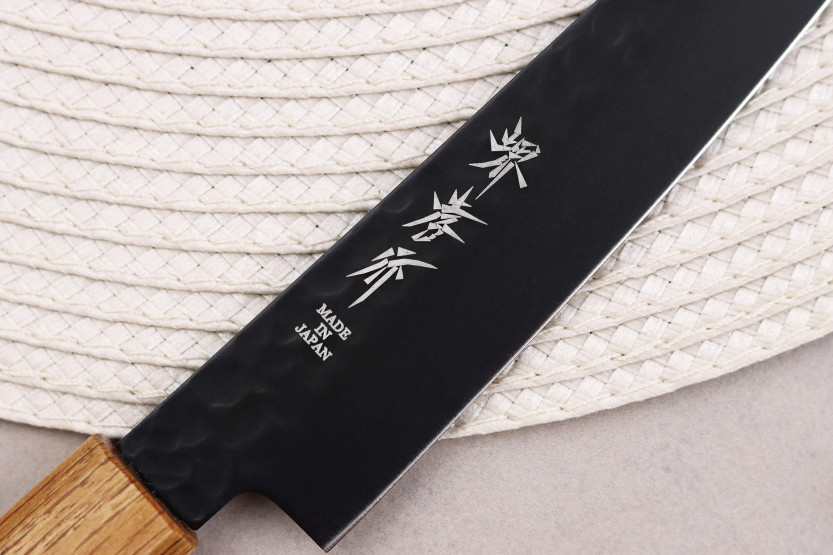 Sakai Takayuki Kurokage 15cm japansk universalkniv Handtag i bränd ek