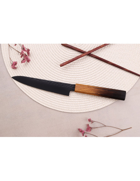 cuchillo universal japonés Sakai Takayuki Kurokage 15cm Mango de roble quemado