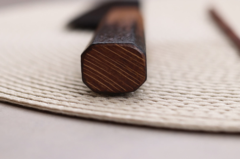 Sakai Takayuki Kurokage 19cm Japans Kiritsuke mes Gebrand eiken handvat