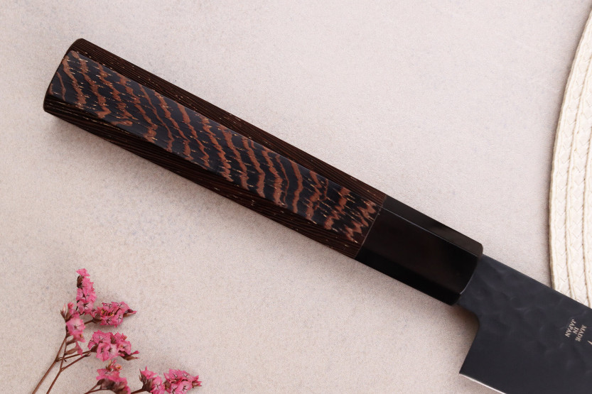 Sakai Takayuki Kurokage VG10 24 cm japansk sujihikikniv med wengéskaft