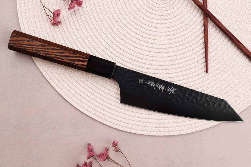 Sakai Takayuki Kurokage VG10 16cm Japans santoku mes kiritsuke wengé handvat