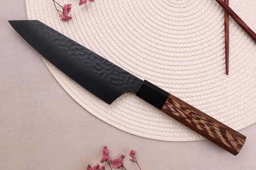 Sakai Takayuki Kurokage VG10 16cm Japans santoku mes kiritsuke wengé handvat