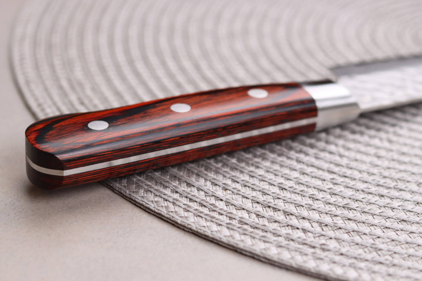 Japanisches Sujihiki-Messer 24cm Sakai Takayuki Damascus Western 33 Schichten