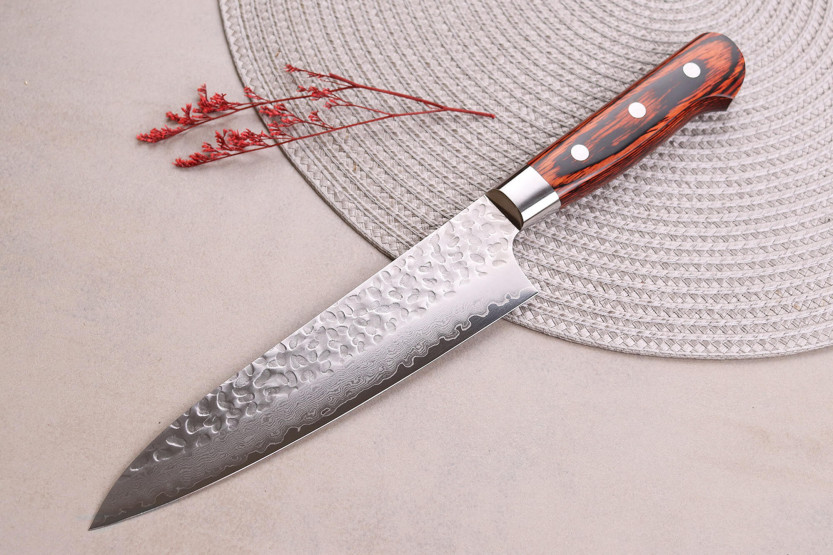 Cuchillo de cocinero japonés Sakai Takayuki Damascus Western 33-ply 18cm
