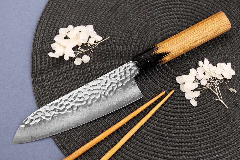 santokukniv 17cm japanais Sakai Takayuki Kashi Urushi VG10 damas
