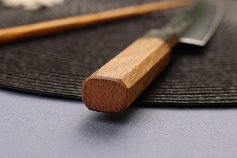 Universalmesser 15cm japonais Sakai Takayuki Kashi Urushi VG10 damas