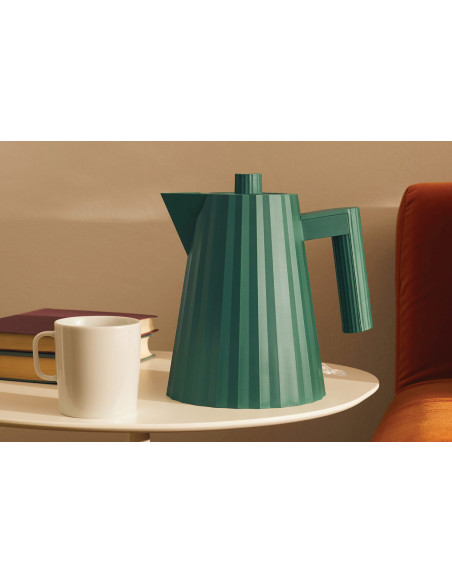 Alessi Plissé grønn vannkoker designet av Michele De Lucchi