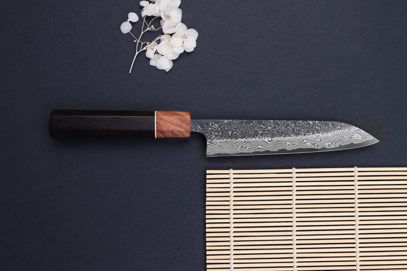 Faca universal japonesa Masashi Yamamoto SLD Kuro damascus 15cm feita à mão