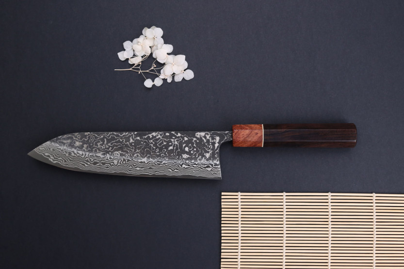 Faca japonesa artesanal Masashi Yamamoto SLD Kuro damascus gyuto 21cm