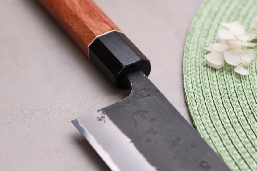 Masashi Yamamoto BS1 Black Nashiji 18 cm japansk håndlavet santoku-kniv