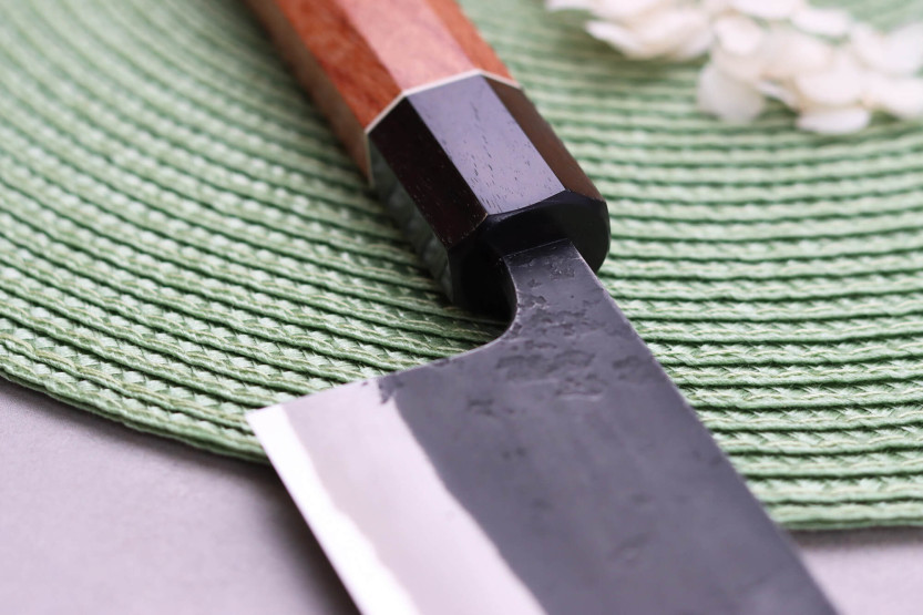 cuchillo nakiri 16,5cm artesanal japonés Masashi Yamamoto BS1 Negro Nashiji
