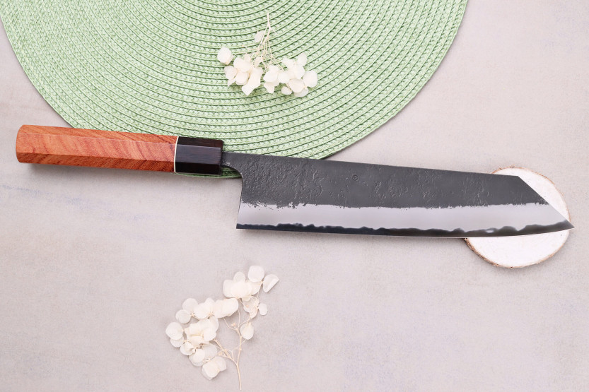 Kiritsuke-kniv 24 cm japansk håndverkskniv Masashi Yamamoto BS1 Black Nashiji