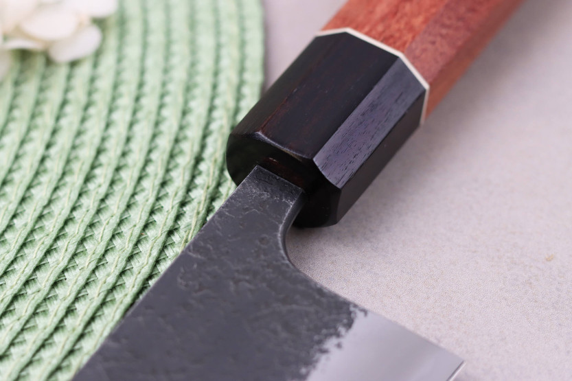 Kiritsuke veitsi 21cm japanilainen käsityöläis Masashi Yamamoto BS1 Musta Nashiji