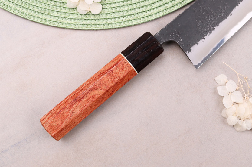 Kiritsuke-kniv 18 cm japansk håndverkskniv Masashi Yamamoto BS1 Black Nashiji