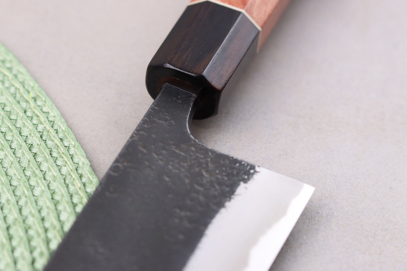 Masashi Yamamoto BS1 Black Nashiji 21 cm japansk håndlavet gyuto-kniv