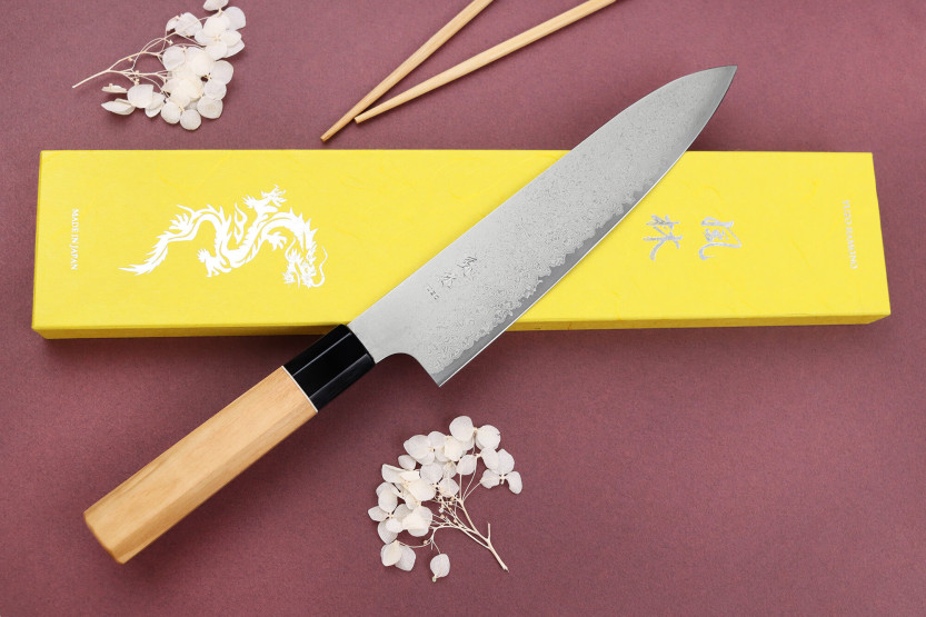 VG10 Yuzo Damasco 21cm Cuchillo de chef japonés hecho a mano