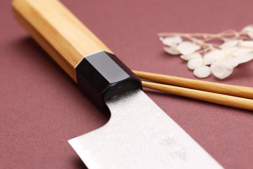 16,5 cm japanisches handgefertigtes Nakiri-Messer Yuzo Damast VG10